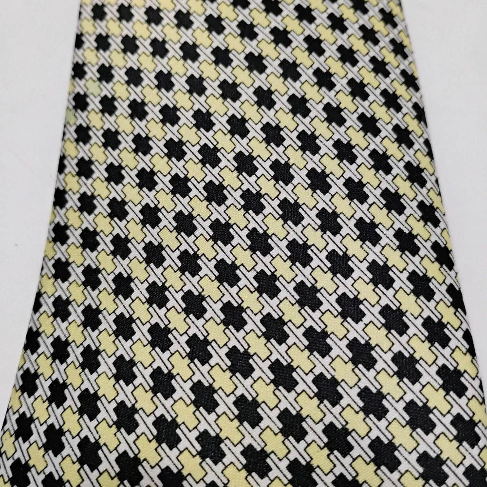M.Antonioni Men's Neck Tied Silk Hand Made Italy Design Yellow Black Geometric
